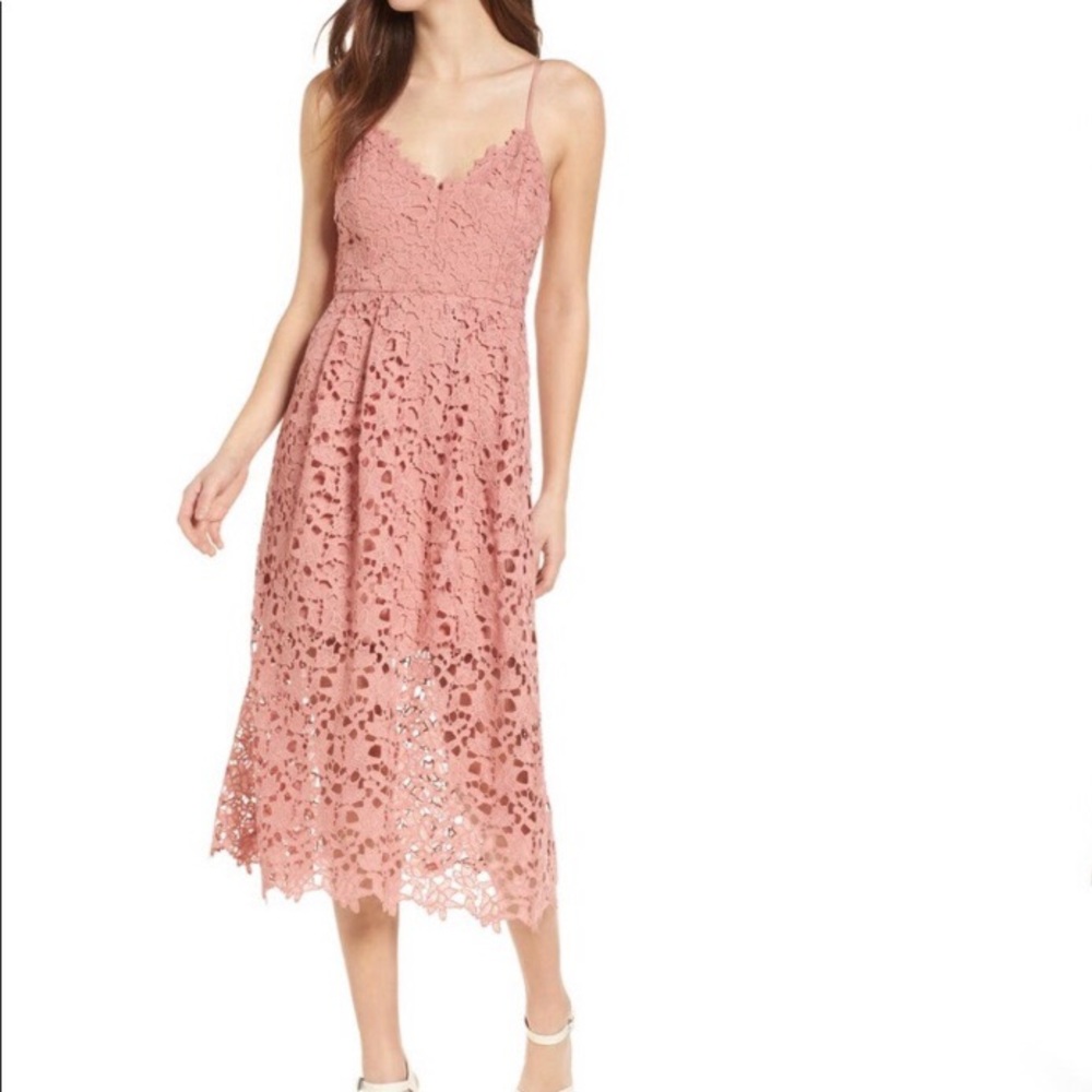 ASTR THE LABEL blush lace midi dress